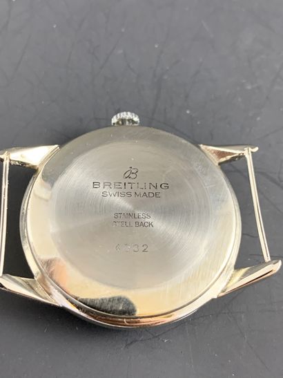null BREITLING About 1970. Ref : 4882. Stainless steel wristwatch. Round case, signed...
