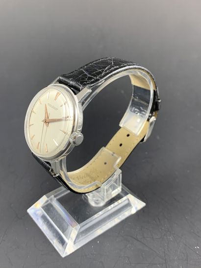 null JAEGER-LECOULTRE Circa 1950 Men's model in steel. Silver dial, applied indexes,...
