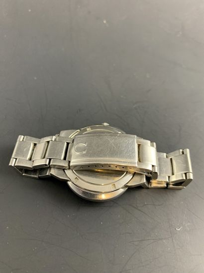 null OMEGA Automatic Genève Dynamic Vers 1970. Montre bracelet d’homme en acier de...