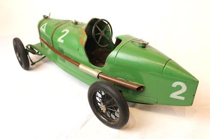 ALFA ROMEO P2 Toy in sheet metal of the mark C.I.J (Compagnie industrielle du jouet)....