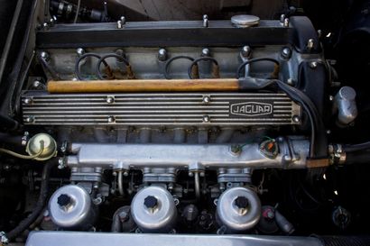 1969 JAGUAR 420G Chassis n° GTD77828BW

Moteur n° 7D59197-8

Boite automatique

Rare...