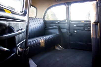 1973 AUSTIN TAXI HIR Serial number FX4DR

Genuine London taxi

French registration



World...