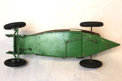 ALFA ROMEO P2 Toy in sheet metal of the mark C.I.J (Compagnie industrielle du jouet)....