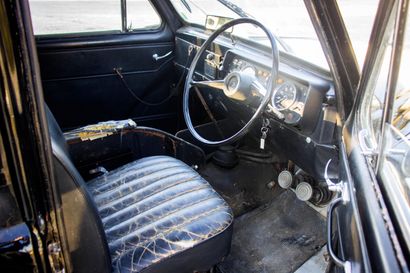 1973 AUSTIN TAXI HIR Serial number FX4DR

Genuine London taxi

French registration



World...