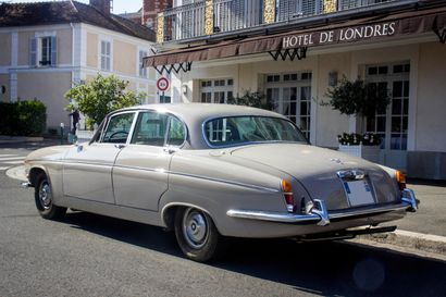 1969 JAGUAR 420G Chassis No. GTD77828BW

Engine No. 7D59197-8

Automatic gearbox

Rare...