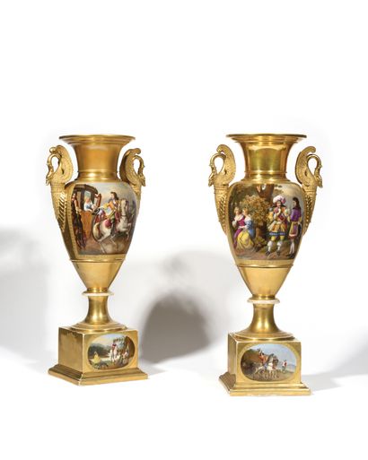 null PARIS Pair of baluster-shaped vases resting on a pedestal and a square base...