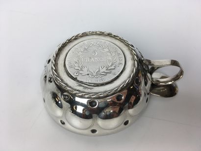 null FIVE silver TASTEVINS, all decorated at the bottom with a silver coin (Louis-Philippe,...