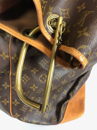 null LOUIS VUITTON Large canvas laundry bag monogrammed in natural leather Height....