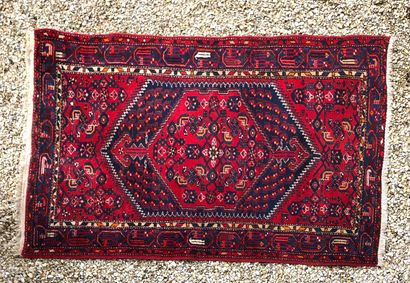 null IRAN vers 1980 Tapis Hamadan en laine Bon état 200 x 127 cm