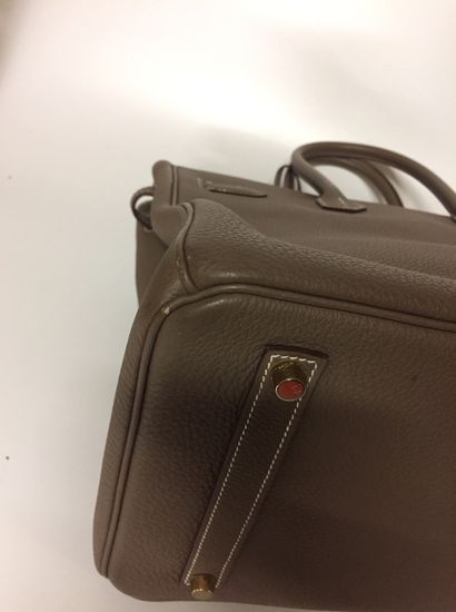  HERMES "Birkin" bag 35 cm in Togo Taupe calfskin, gilded metal trim, pull tab, bell,...