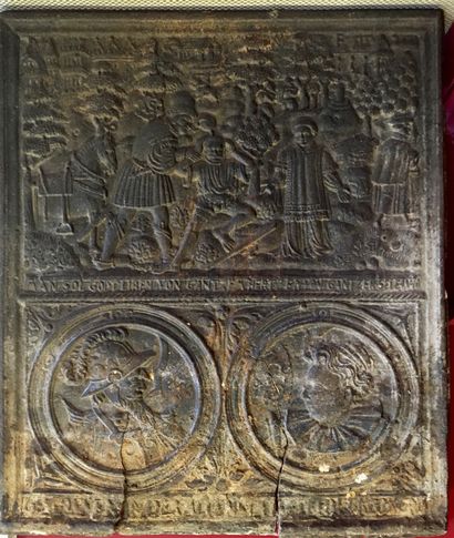 Cast iron CHIMNEY PLATE decorated with a...