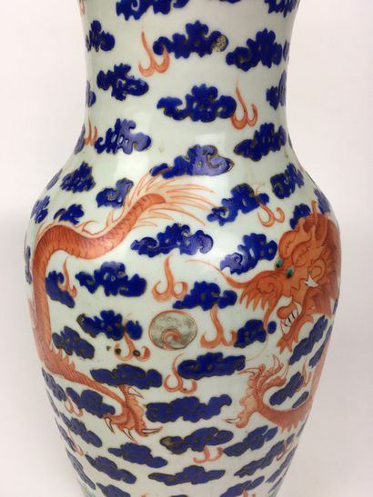 null CHINA Enameled porcelain baluster vase with dragon in clouds design 19th century...