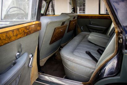 1963 VAN DEN PLAS AUSTIN PRINCESS MKII 3.0L Numéro de série 9/763

Dans la même famille...