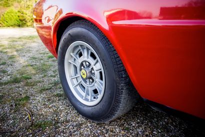 1976 FERRARI DINO 308 GT4 Numéro de série 00012568

Carrosserie Bertone 

Coupé atypique...