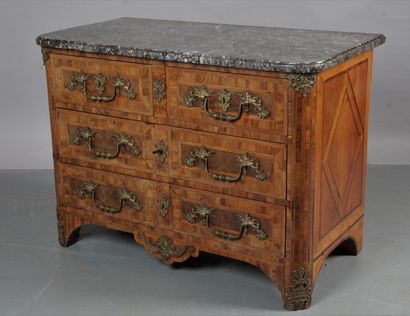 null Dauphiné COMMODE, made of native wood veneer in foliage and end wood with geometrical...