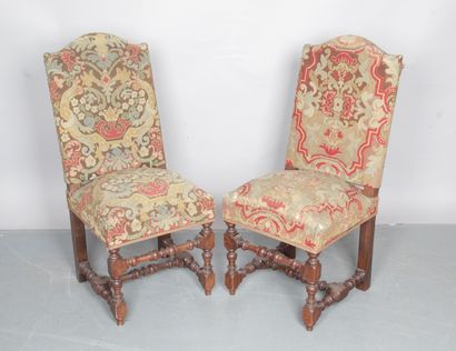 null PAIR OF CHAIRS with high flat backs, turned baluster base joined by a strut...