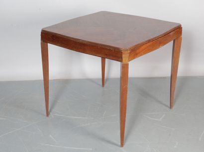 null Mahogany and mahogany veneer bridge table with a removable top lined with green...