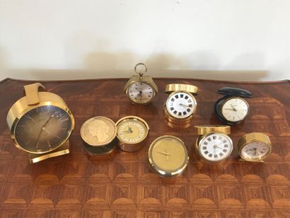 null LANCEL PARIS

Collection of eight gilt metal and leather table clocks

As i...