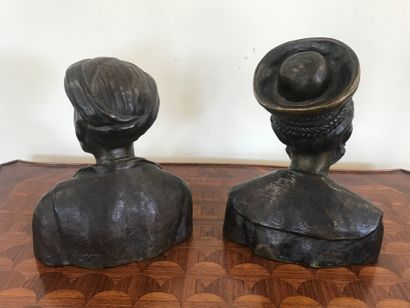 null INDOCHINA

Pair of bronze busts with brown patina

representing a man and a...