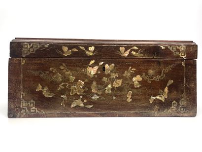  Wooden box with mother-of-pearl inlay decorated with fighters and flowering branches...