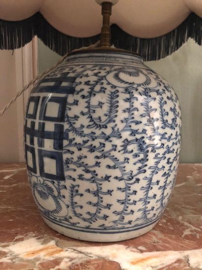 null CHINA VASE and POT in blue and white porcelain. 19th century Height: 45 cm and...