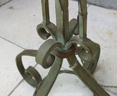 null LAMPADAIRE in wrought iron with two arms of lights. Around 1940 Total height...