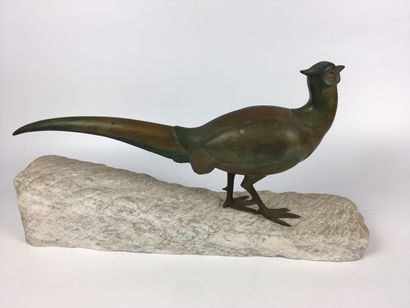 null Henri PAYEN (1894-1933) Pheasant Bronze with green patina on stone base (bronze)...