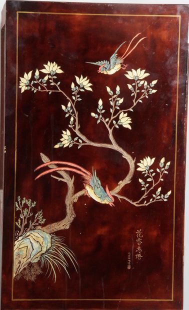 null CABINET FURNITURE in Chinese lacquer in the Coromandel style decorated with...