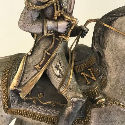 null DRAGON OF THE IMPERIAL GUARD

Sculpture in bronze with silver and gilded patina

On...