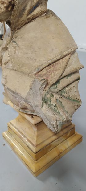 null Stone monk's bust with traces of polychromy. Marble base. Medieval style. Height:...