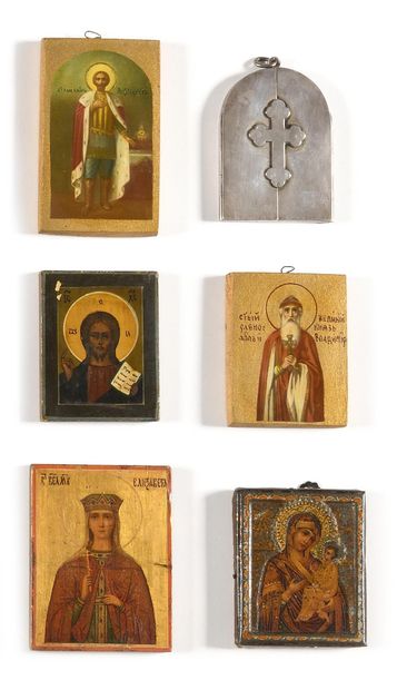  LOT OF 11 ICONS OF DIFFERENT SIZES. 
Tempera on wood. One with its silver oklad....
