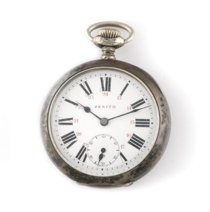  ZENITH About 1900. Silver pocket watch, round case, white dial signed, engraved...