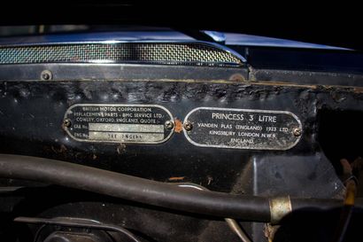 1963 VAN DEN PLAS AUSTIN Serial number 9/763

In the same family since the beginning...