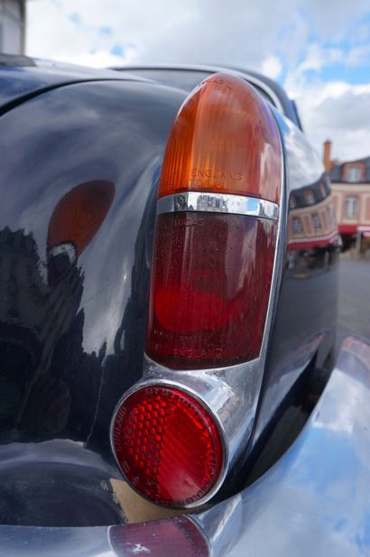 1968 JAGUAR 420 Numéro de série PIF25414DN

Livrée neuve en France

Rare boite manuelle...