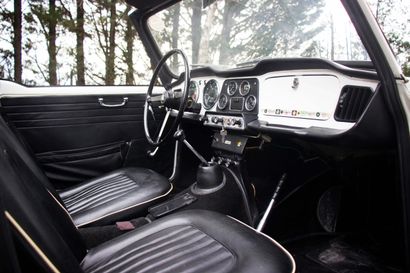 1964 Triumph TR4 Serial number CT3433510 - Nice interior

Eligible for Tour Auto...