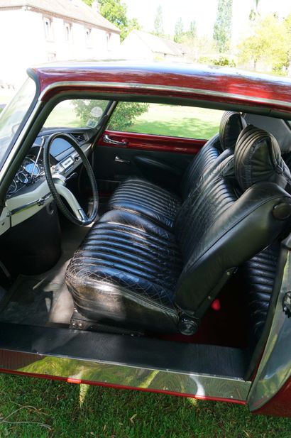 1963 CITROËN DS 19 GT BOSSAERT Numéro de série 4247187 - Unique coupé survivant 
Préparation...