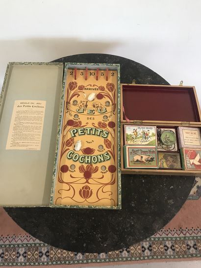 null Lot of two old GAMES

Games of the small pigs G. Bonnet Atlas Paris

Box of...