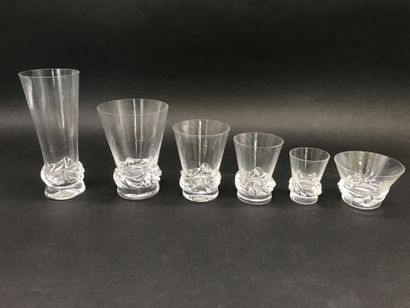 null DAUM 

Large set of crystal glasses, Sorcy model

10 water glasses H. 11 cm

13...
