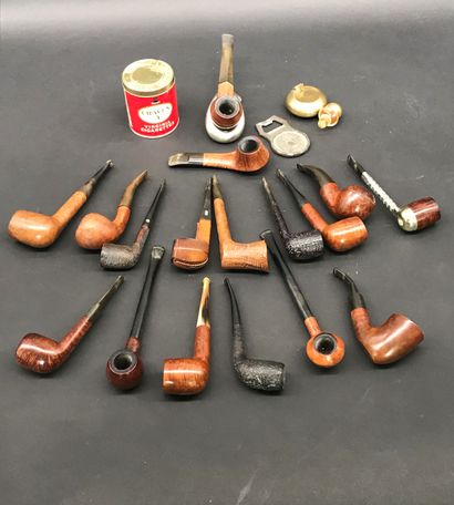 COLLECTION DE PIPES 
dont Stanwell, Ropp,...