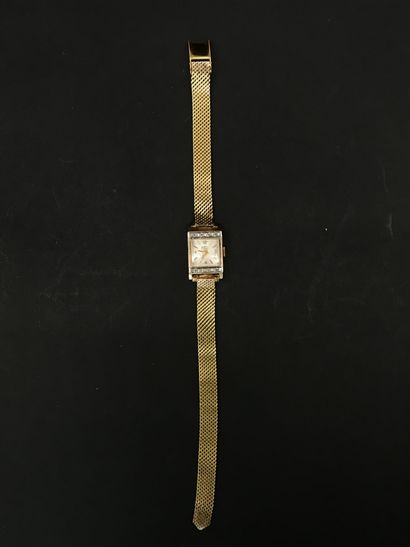 null MATY LADY'S WATCH

yellow gold case set with small diamonds

Marked with an...