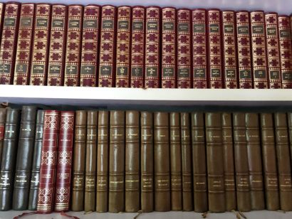 null LIBRARY FUND comprising an important set of bound and paperback books (regions,...