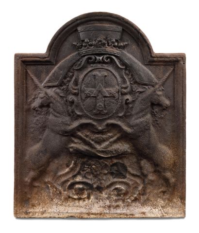 null 
LARGE FIREBACK 




in cast iron with the coat of arms of Louis LEPELETIER,...