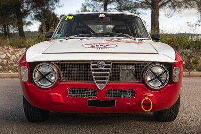 1966 ALFA ROMEO GIULIA SPRINT GTA Numéro de série AR613036

Numéro de moteur AR00526/A...