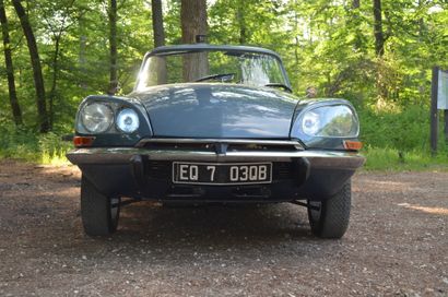 1968 CITROËN DS 21 CABRIOLET IVANOFF SERIAL NUMBER 4616982 

DS 21 REBODIED BY IVANOFF...