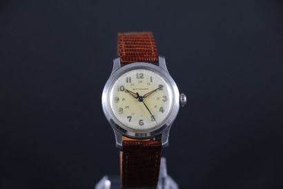 null WITTNAUER STYLE MILITARI CIRCA 1940. Ref : 4533XXX. Steel watch, round military...