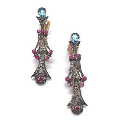 null PAIR OF EARRINGS with a geometrical design adorned with a pear topaz and ruby....