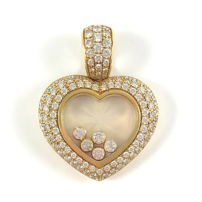 null CHOPARD "HAPPY DIAMONDS" heart pendant paved with brilliant-cut diamonds, holding...