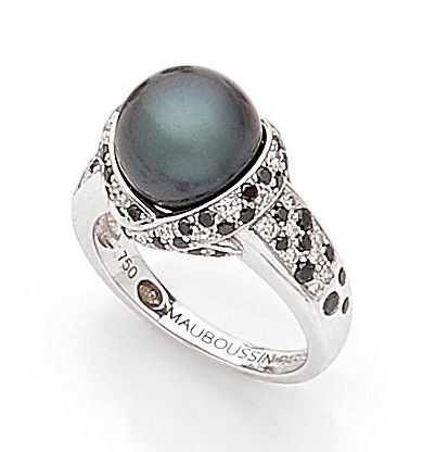 null MAUBOUSSIN RING "Perle caviar mon Amour" adorned with a grey cultured pearl,...