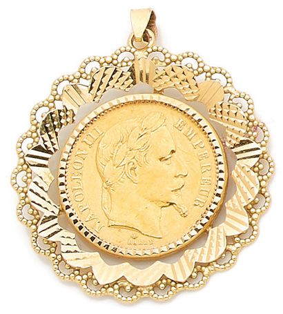 null PENDANT adorned with a coin of the French Empire of 1862, representing Napoleon...