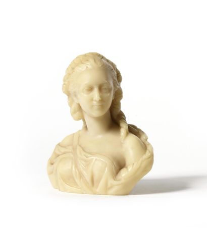 null PAJOU,D’APRES. La Reine Marie-Antoinette Buste en cire sculpté gravé dans le...